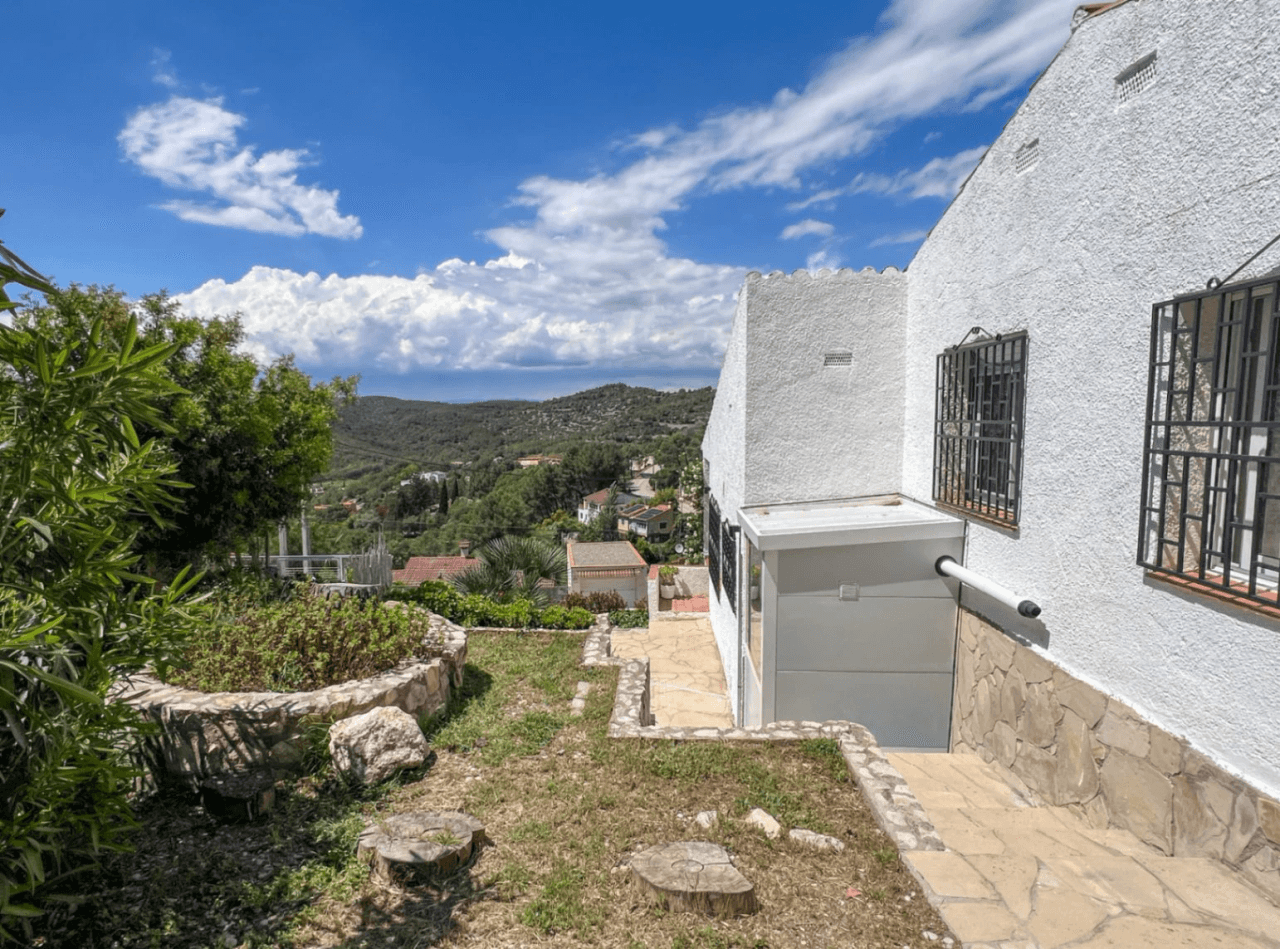 Detached house with tourist license in Mas Mestre - Olivella