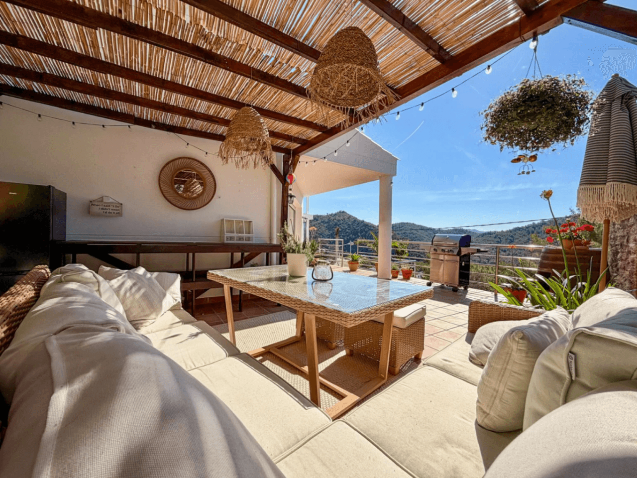 Villa with pool near Sitges close to schools, restaurants and stores