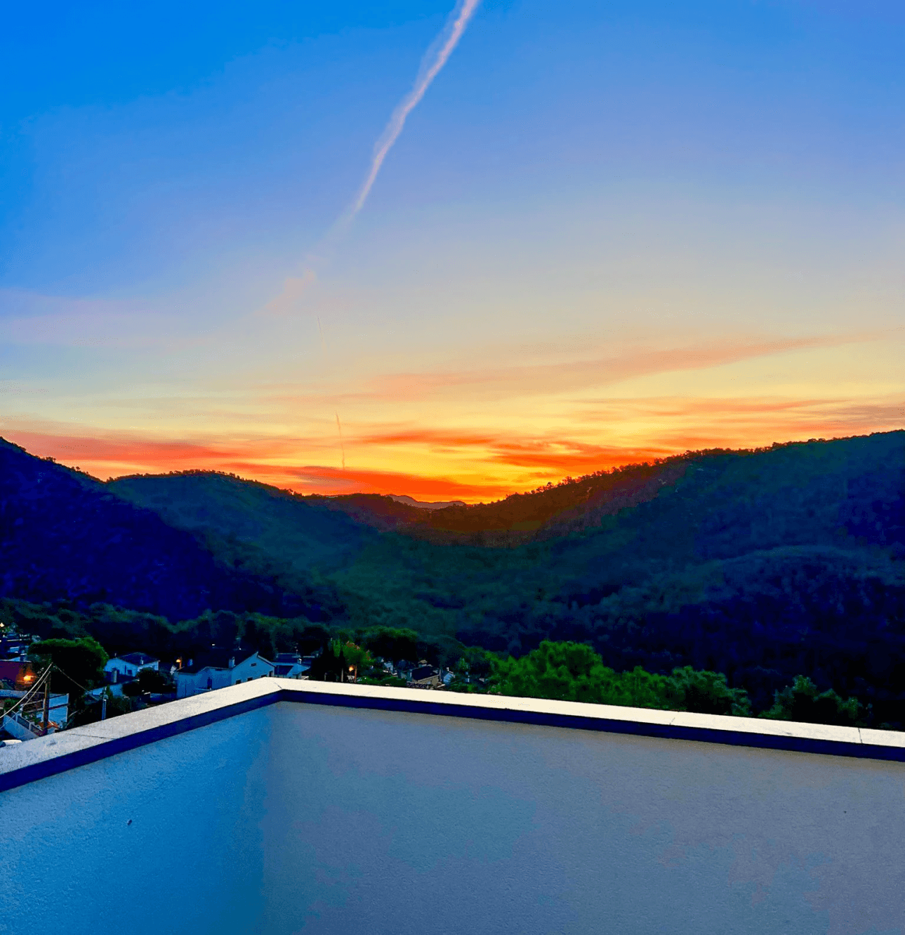 Villa with pool near Sitges close to schools, restaurants and stores