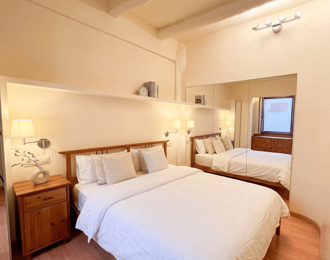 Cozy apartment at 20 steps from the beach in Sitges centre