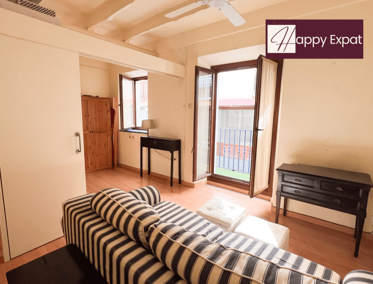 Cozy apartment at 20 steps from the beach in Sitges centre
