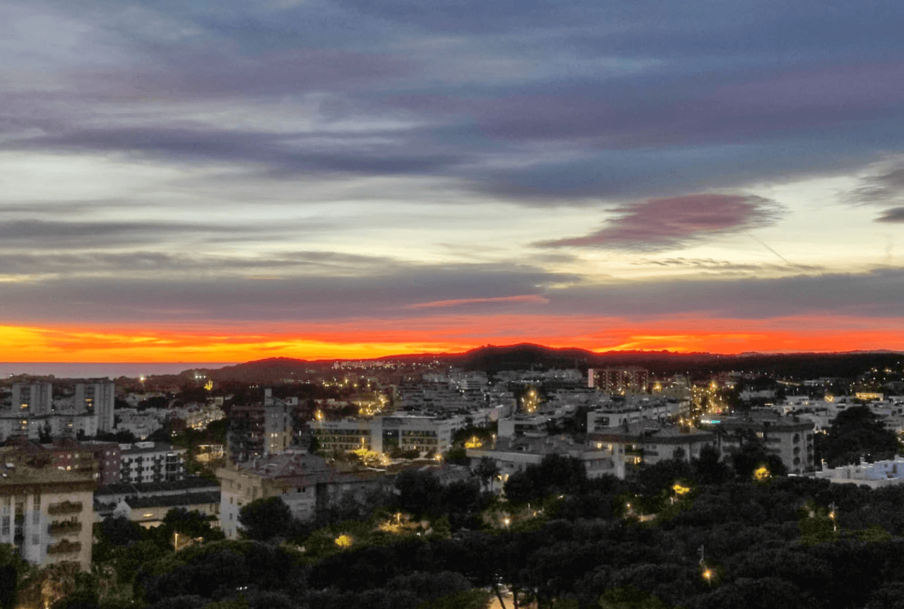 Penthouse at 7th floor with amazing seaviews in Sitges
