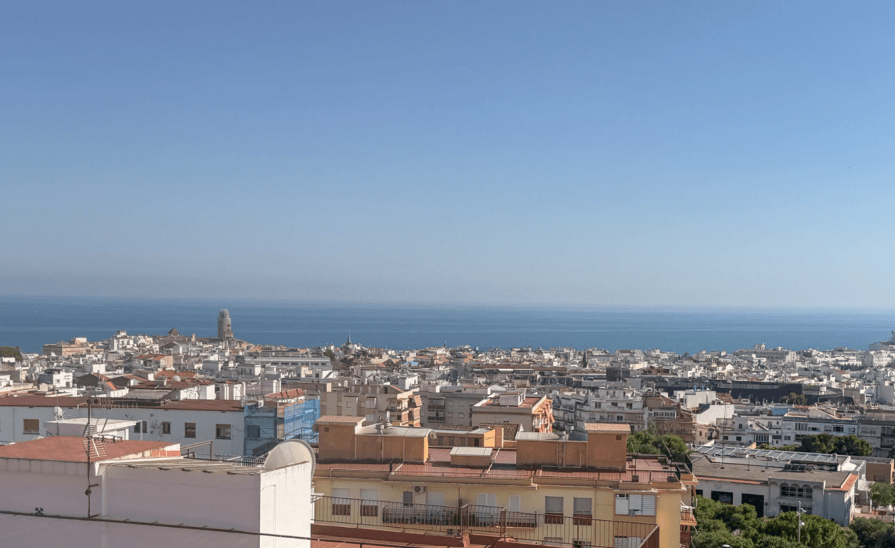 Penthouse at 7th floor with amazing seaviews in Sitges