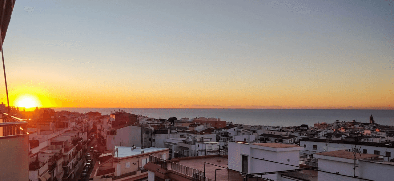 Penthouse at 7th floor with amazing seaviews in Sitges