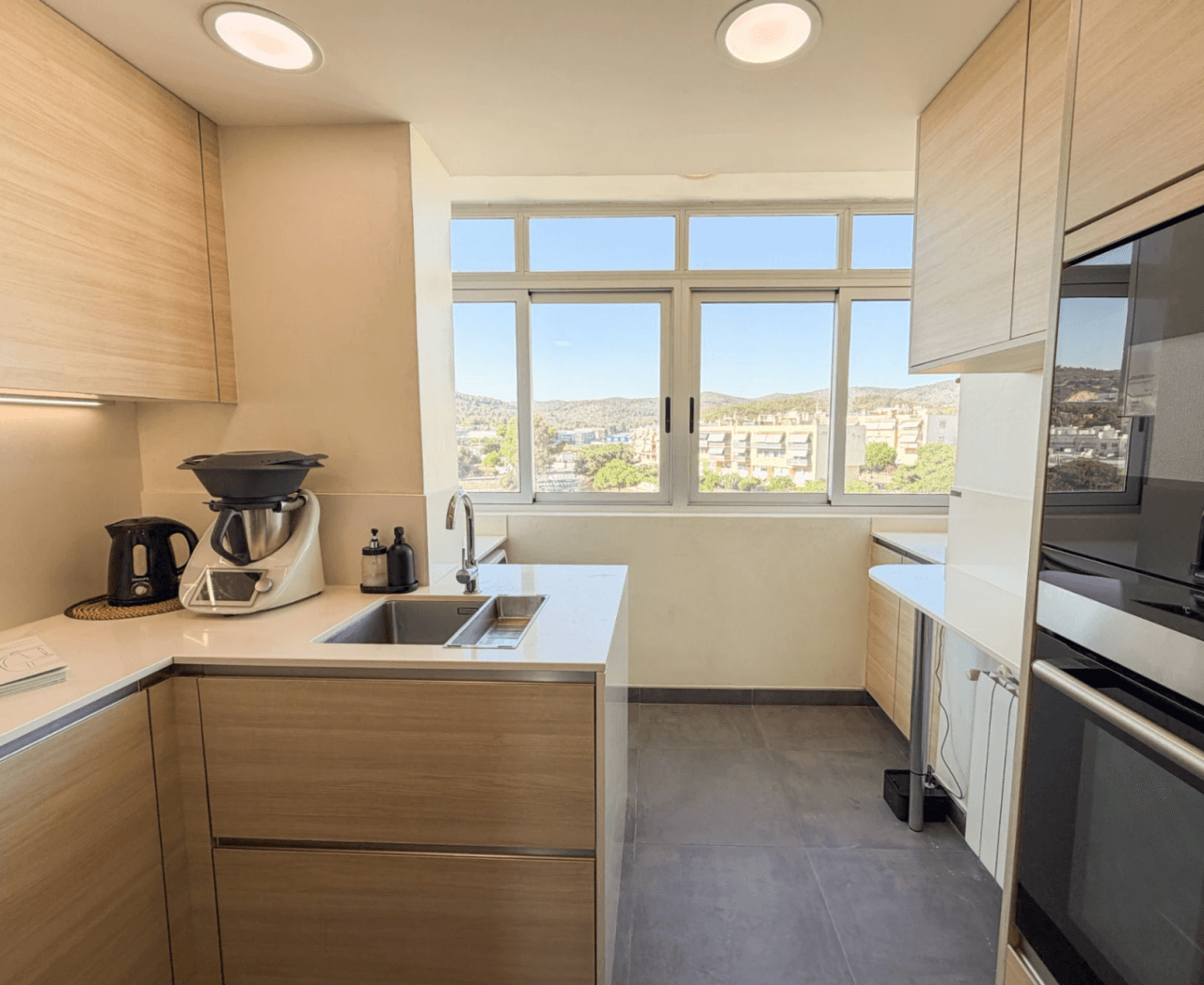 Penthouse at 7th floor with amazing seaviews in Sitges