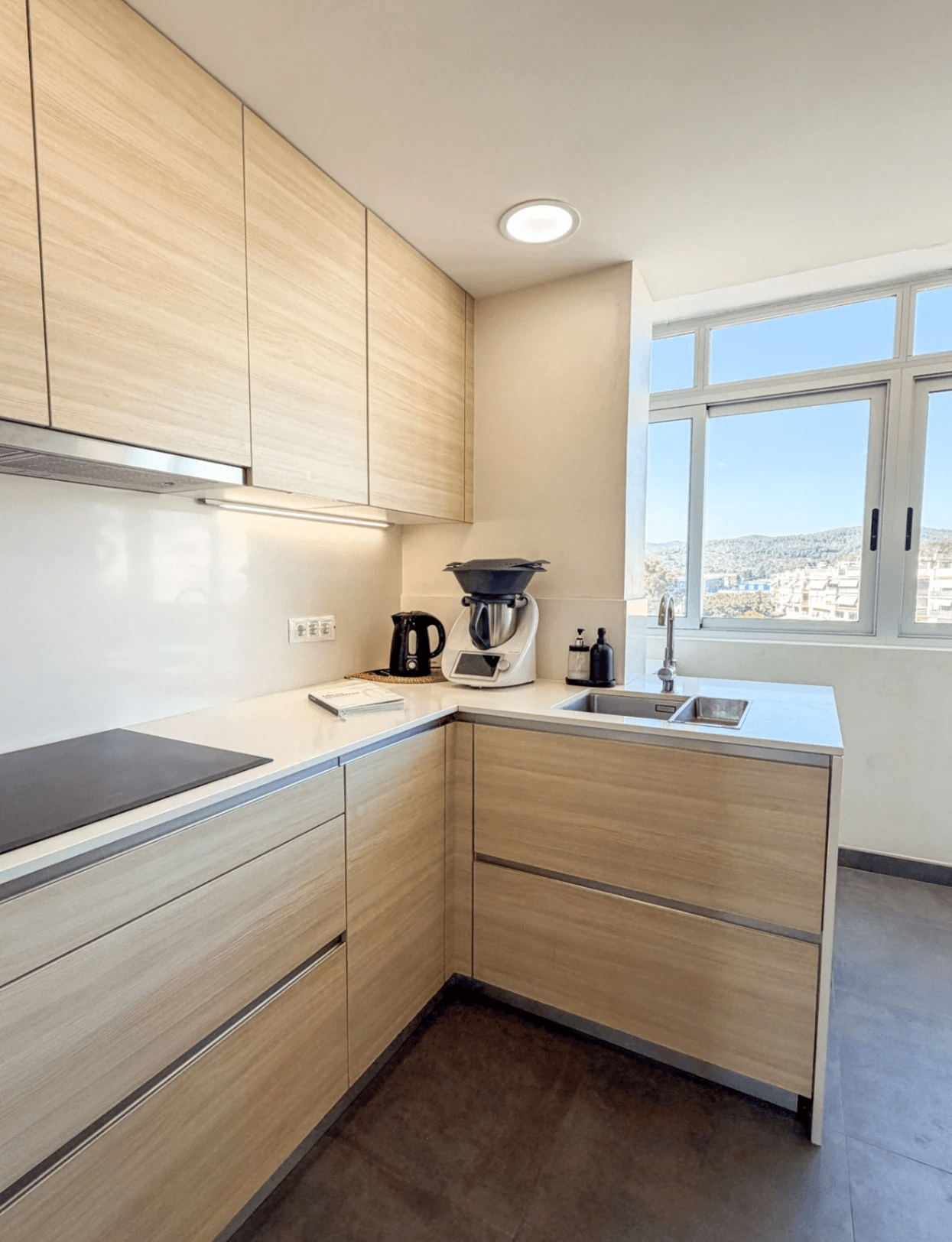 Penthouse at 7th floor with amazing seaviews in Sitges