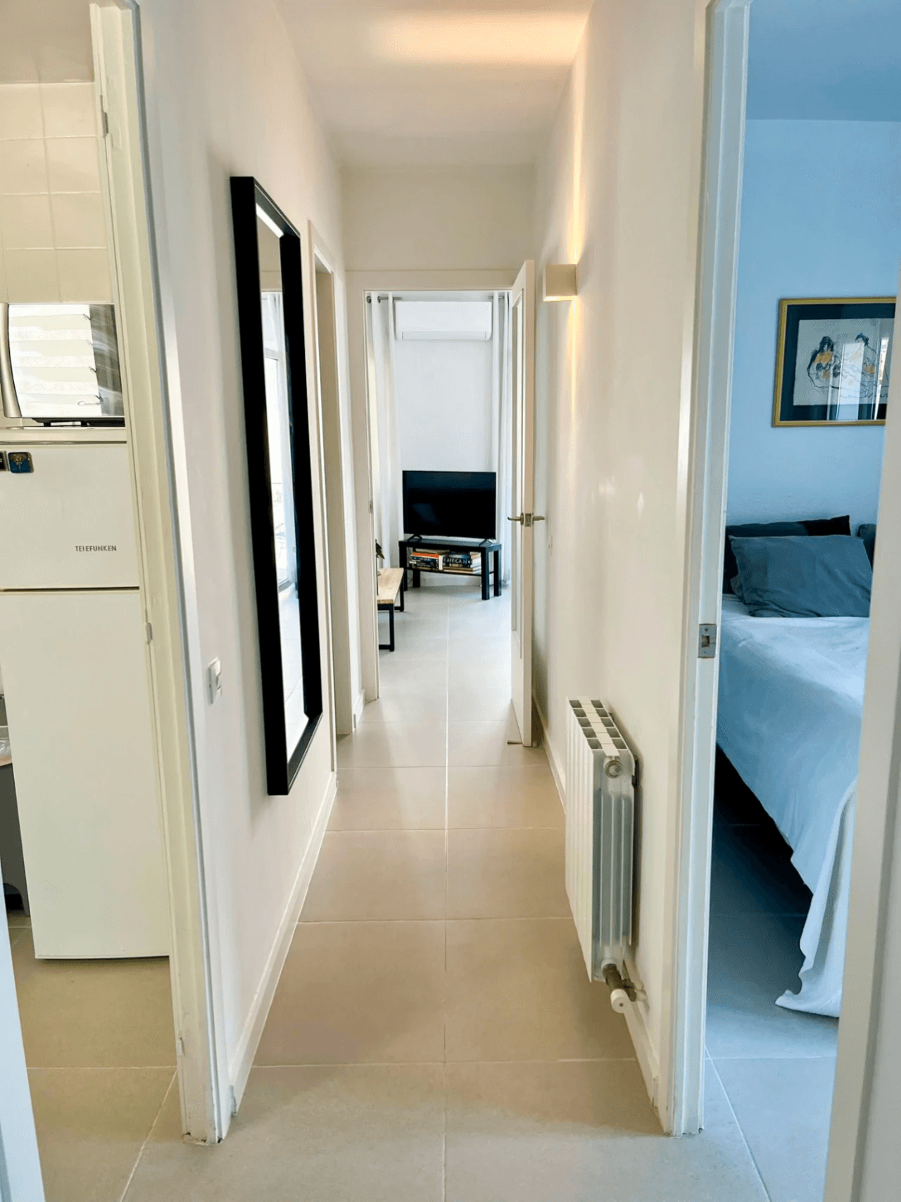 Bright & Quiet Apartment in the Heart of Town