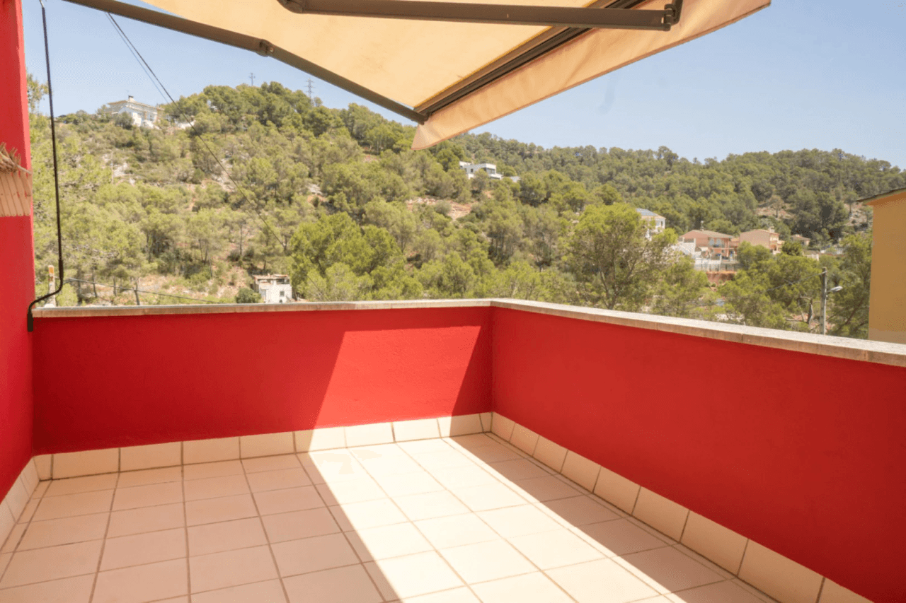 Contemporary Villa with Panoramic Nature Views in Sitges Hills, Olivella